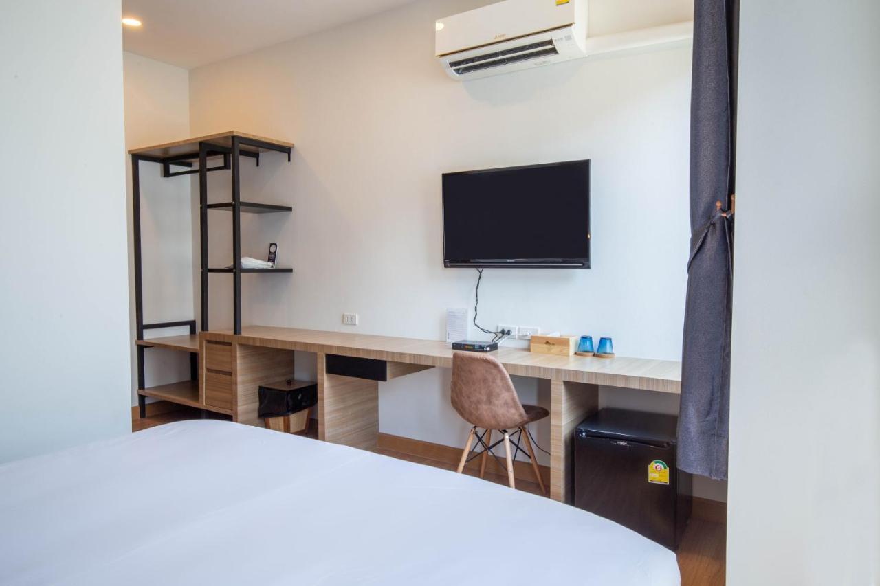 Hotel The Blue C Donsak Surat Thani Esterno foto