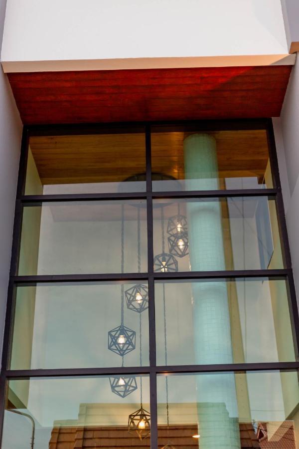 Hotel The Blue C Donsak Surat Thani Esterno foto